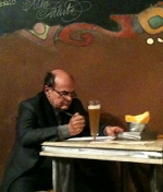 BERSANI politico Italiano con Birra